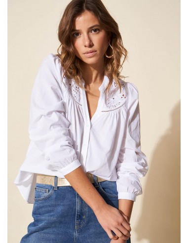 Blouse délicate brodée Par le système avancé 