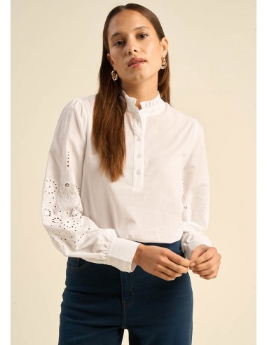 Blouse avec détails brodés Voir les baskets